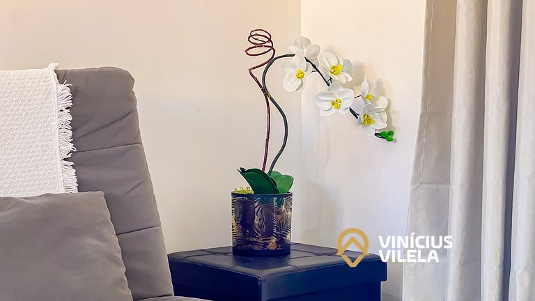 Apê Térreo com 3 quartos (ambos com ar condicionado), intern