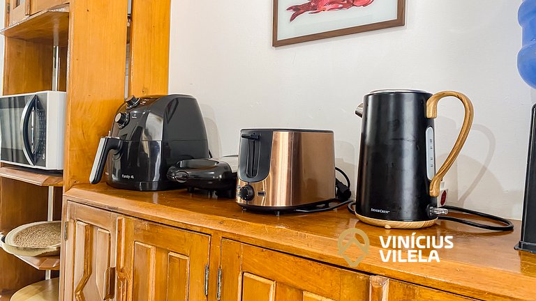 Apê Pavimento superior com 3 quartos (ambos com ar condicion