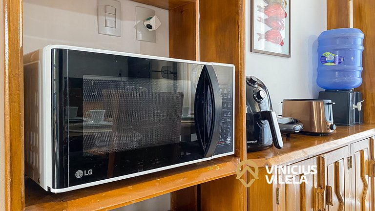 Apê Térreo com 3 quartos (ambos com ar condicionado), intern