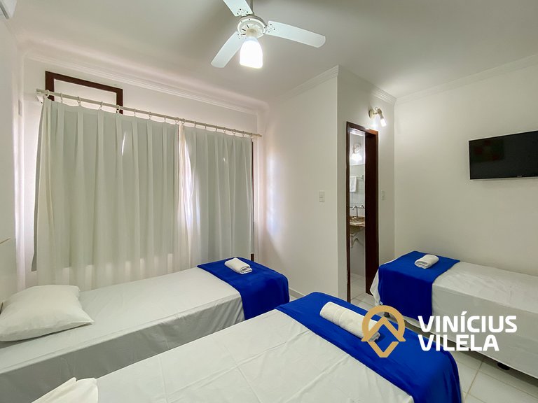 Casa com 3 suítes (todas com ar condicionado), internet 300M