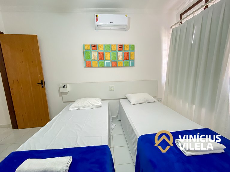 Casa com 3 suítes (todas com ar condicionado), internet 300M