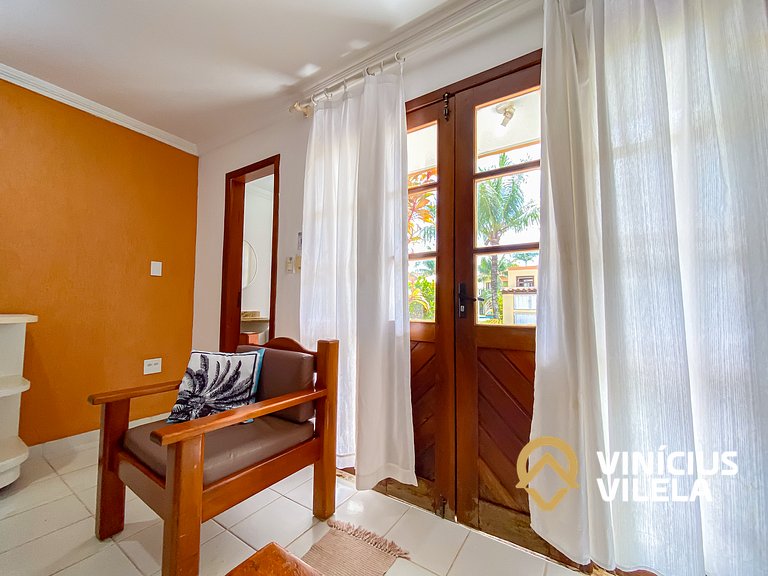 Casa com 3 suítes (todas com ar condicionado), internet 300M