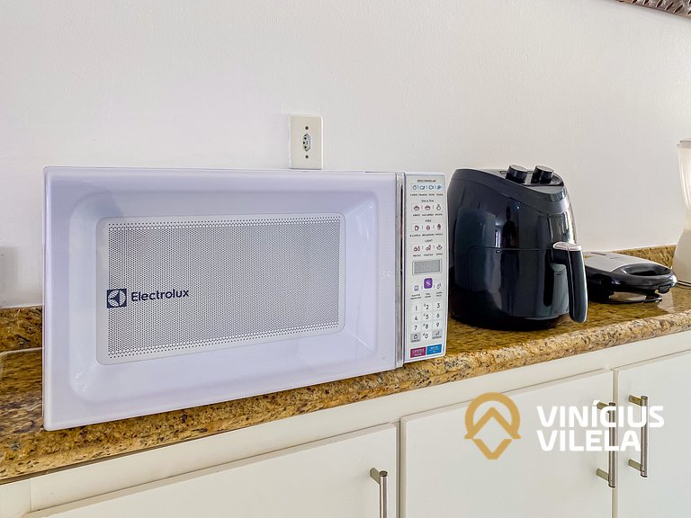 Casa com 3 suítes (todas com ar condicionado), internet 300M