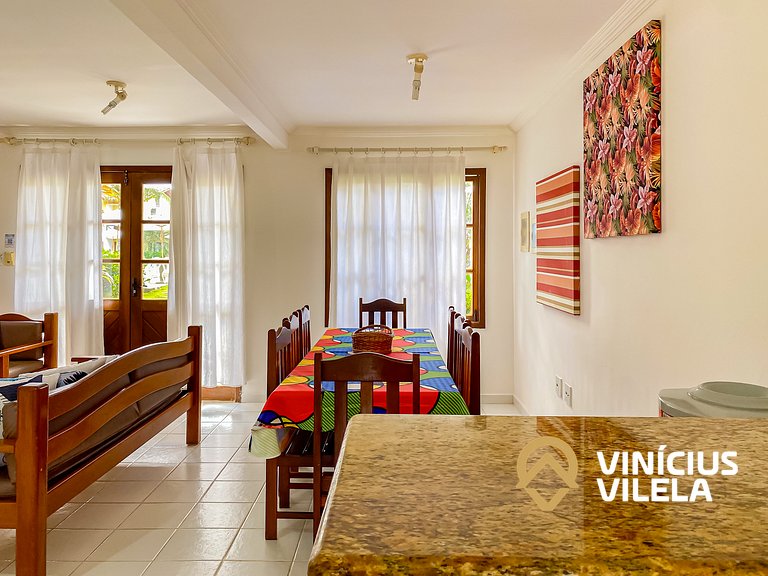 Casa com 3 suítes (todas com ar condicionado), internet 300M