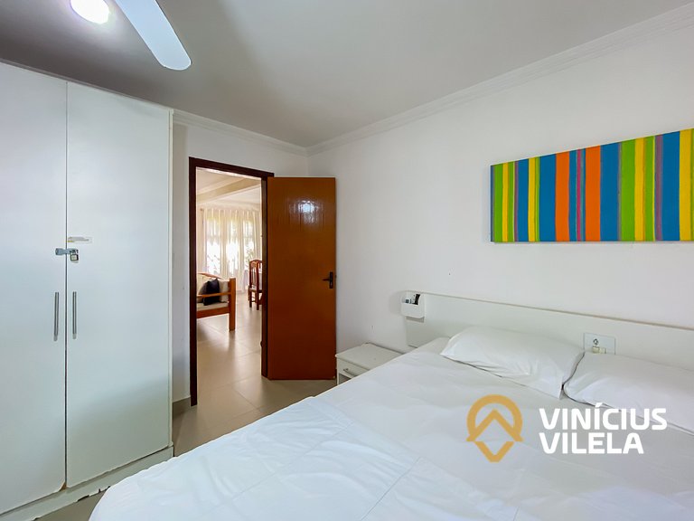 Casa diferenciada e reformada, com 3 suítes (todas com ar co