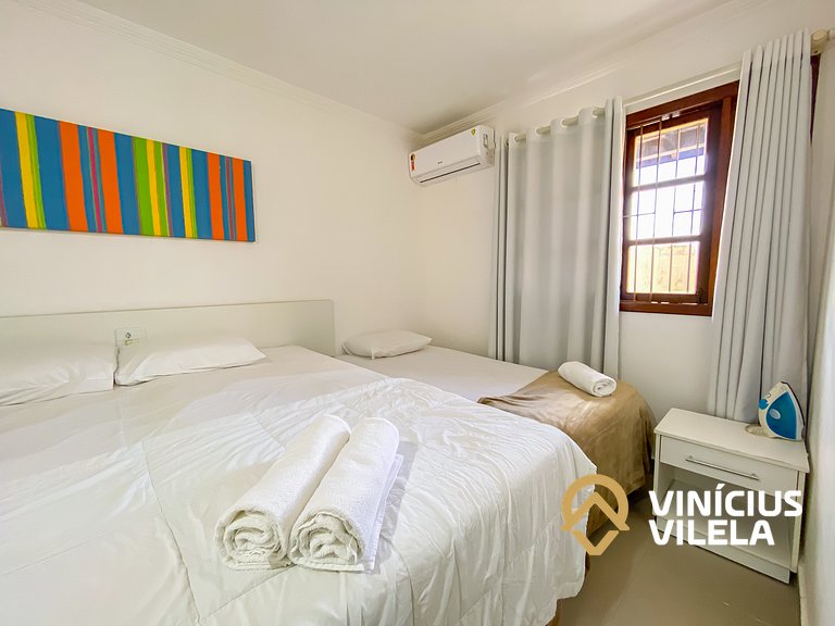 Casa diferenciada e reformada, com 3 suítes (todas com ar co