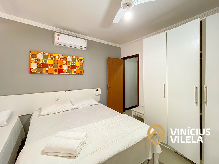 Casa diferenciada e reformada, com 3 suítes (todas com ar co