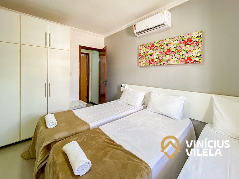 Casa diferenciada e reformada, com 3 suítes (todas com ar co