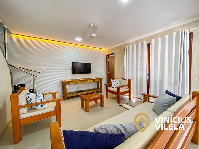 Casa diferenciada e reformada, com 3 suítes (todas com ar co