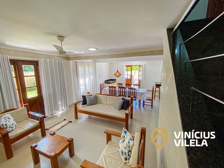 Casa diferenciada e reformada, com 3 suítes (todas com ar co