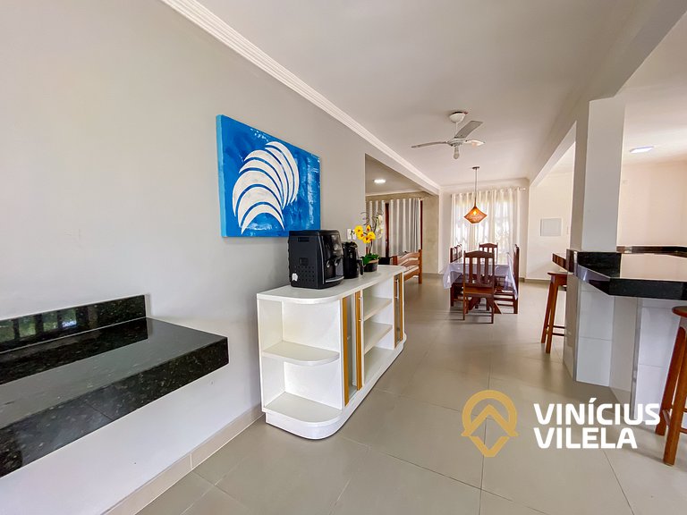 Casa diferenciada e reformada, com 3 suítes (todas com ar co