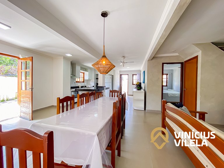 Casa diferenciada e reformada, com 3 suítes (todas com ar co