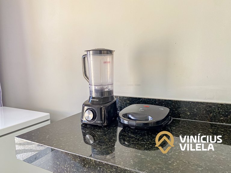 Casa diferenciada e reformada, com 3 suítes (todas com ar co