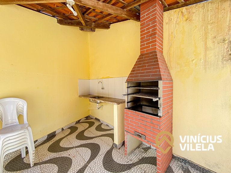 Casa diferenciada e reformada, com 3 suítes (todas com ar co