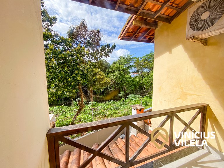 Casa toda reformada com 3 suítes (todas com ar condicionado)