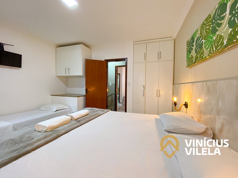 Casa toda reformada com 3 suítes (todas com ar condicionado)