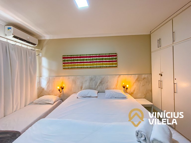 Casa toda reformada com 3 suítes (todas com ar condicionado)