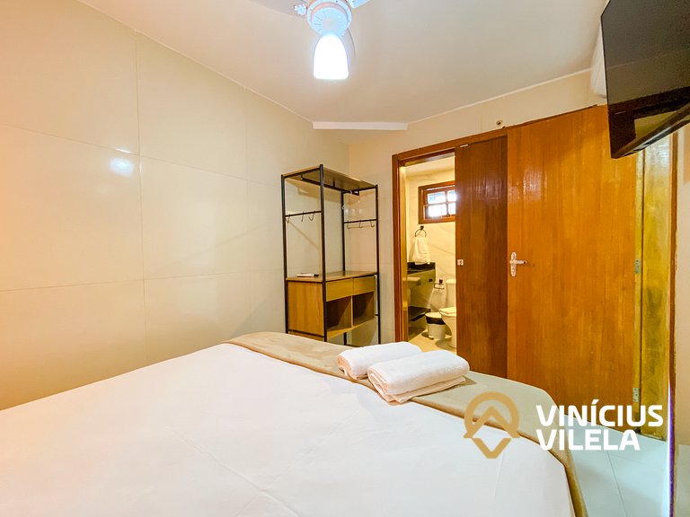 Casa toda reformada com 3 suítes (todas com ar condicionado)