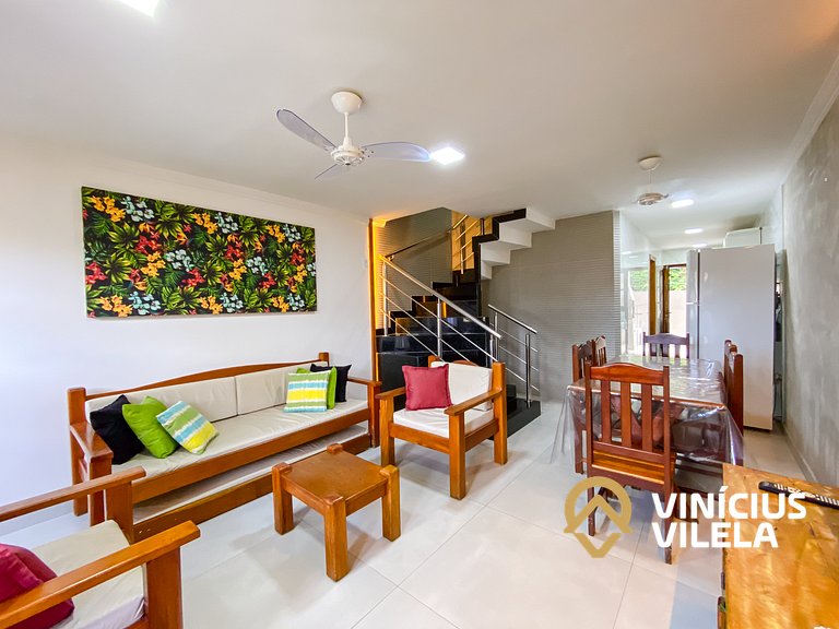 Casa toda reformada com 3 suítes (todas com ar condicionado)