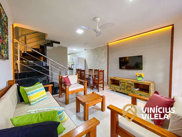 Casa toda reformada com 3 suítes (todas com ar condicionado)