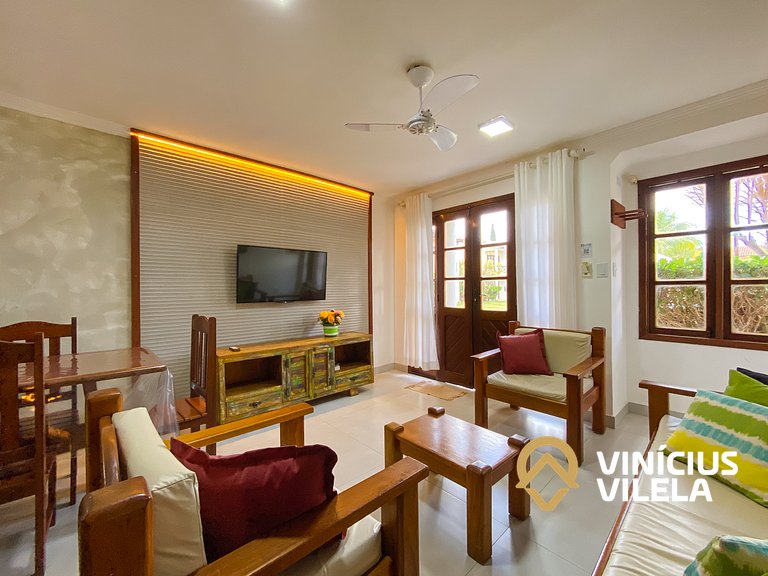 Casa toda reformada com 3 suítes (todas com ar condicionado)