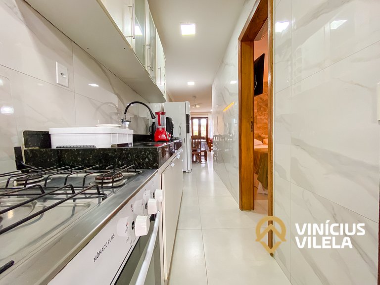 Casa toda reformada com 3 suítes (todas com ar condicionado)