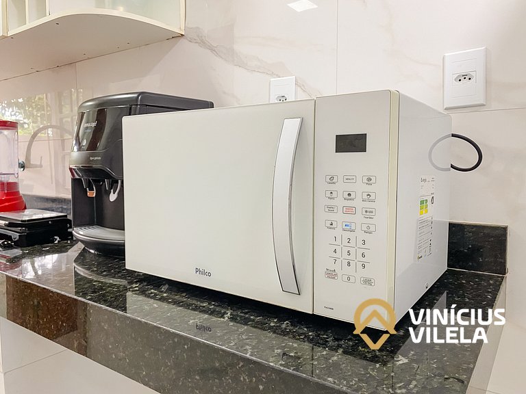 Casa toda reformada com 3 suítes (todas com ar condicionado)