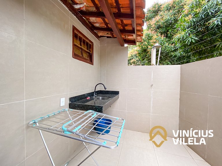 Casa toda reformada com 3 suítes (todas com ar condicionado)