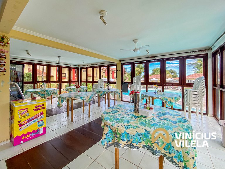 Casa com 3 Suites (todas com ar condicionado), internet priv