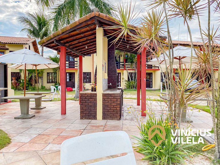 Casa com 3 Suites (todas com ar condicionado), internet priv