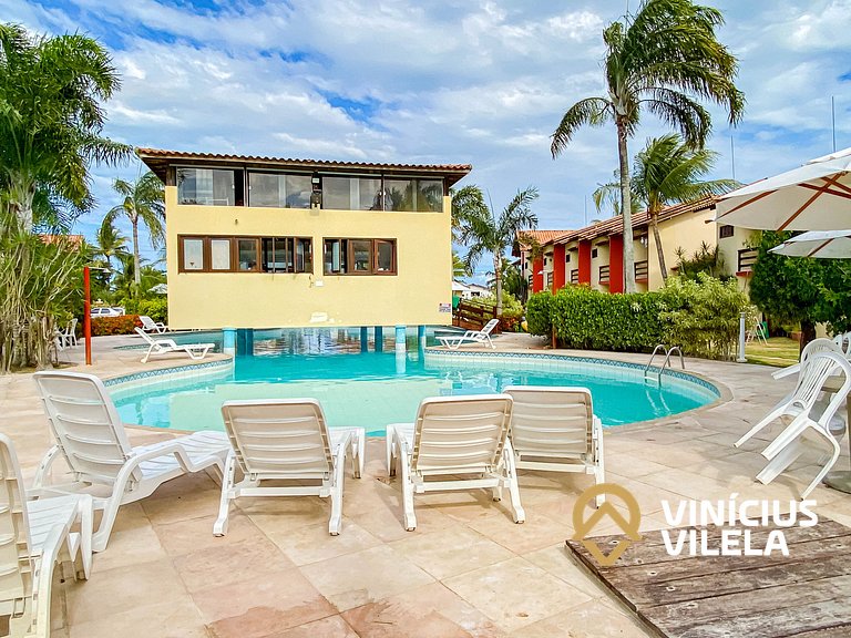 Casa com 3 Suites (todas com ar condicionado), internet priv