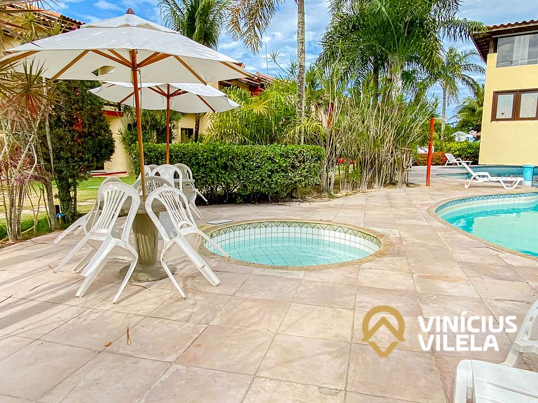 Casa com 3 Suites (todas com ar condicionado), internet priv