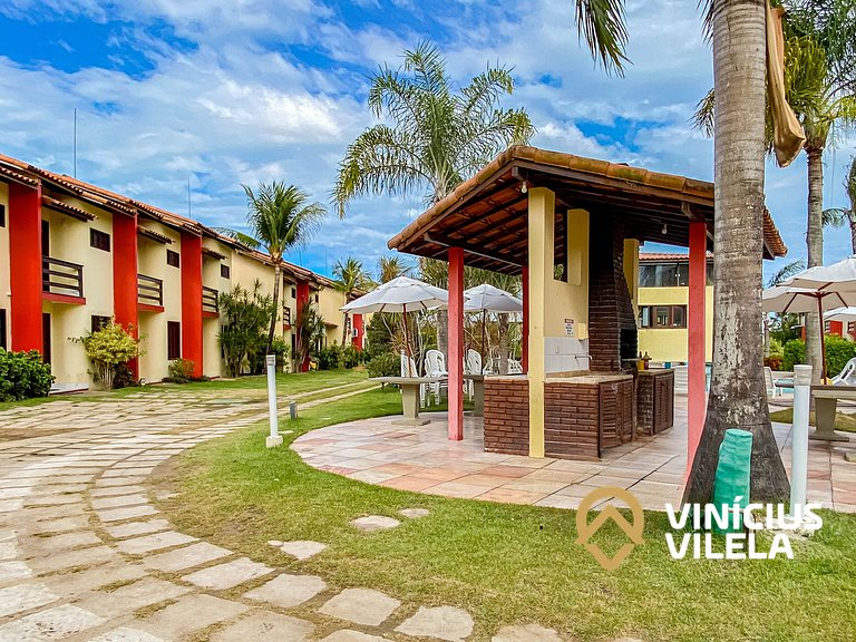 Casa com 3 Suites (todas com ar condicionado), internet priv