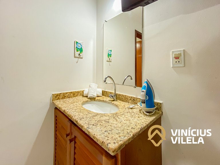 Casa com 3 Suites (todas com ar condicionado), internet priv