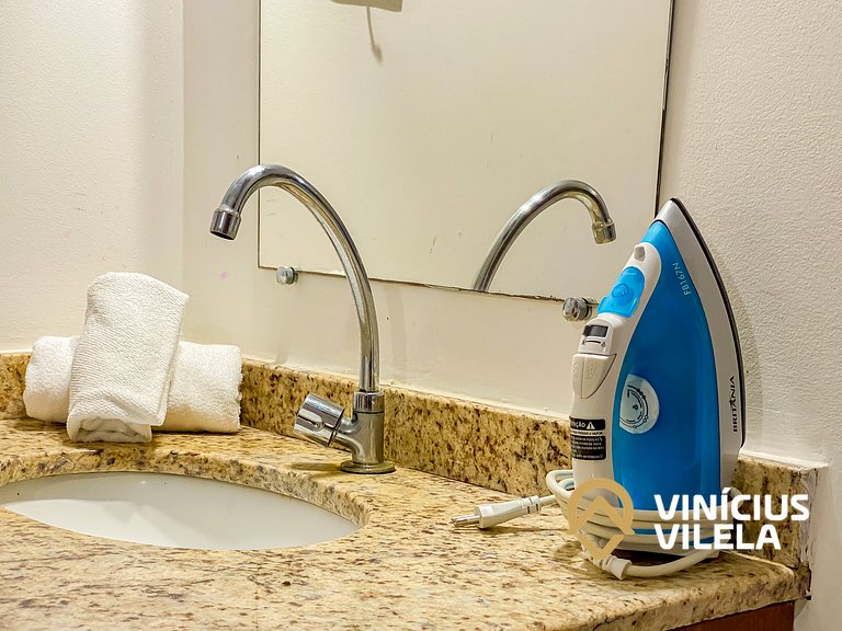 Casa com 3 Suites (todas com ar condicionado), internet priv