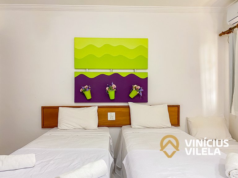 Casa com 3 Suites (todas com ar condicionado), internet priv