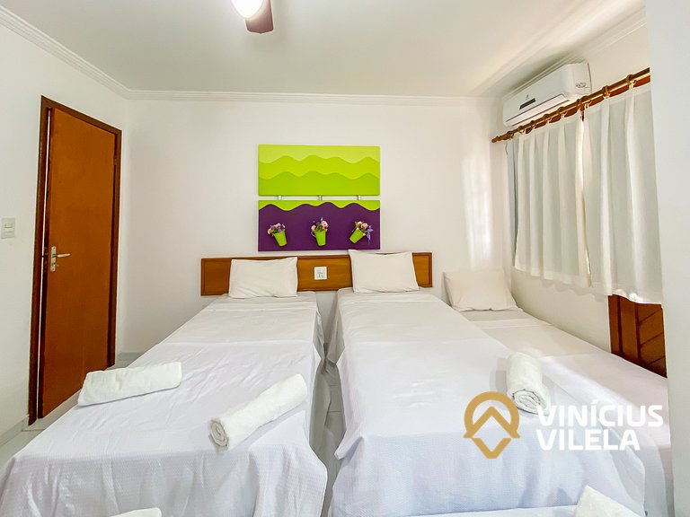 Casa com 3 Suites (todas com ar condicionado), internet priv