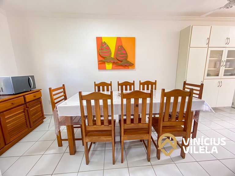 Casa com 3 Suites (todas com ar condicionado), internet priv