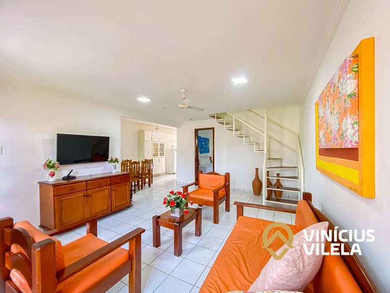 Casa com 3 Suites (todas com ar condicionado), internet priv