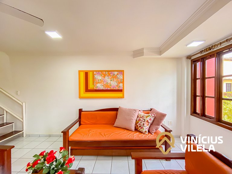 Casa com 3 Suites (todas com ar condicionado), internet priv