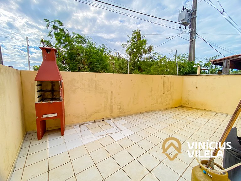 Casa com 3 Suites (todas com ar condicionado), internet priv