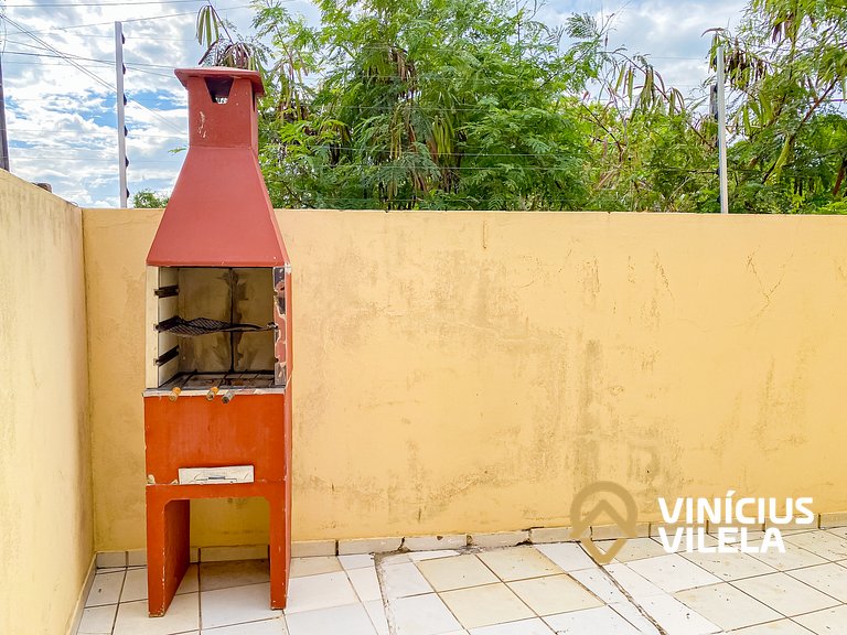 Casa com 3 Suites (todas com ar condicionado), internet priv