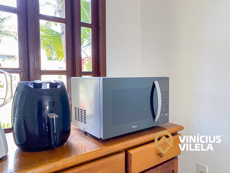 Casa com 3 Suites (todas com ar condicionado), internet priv