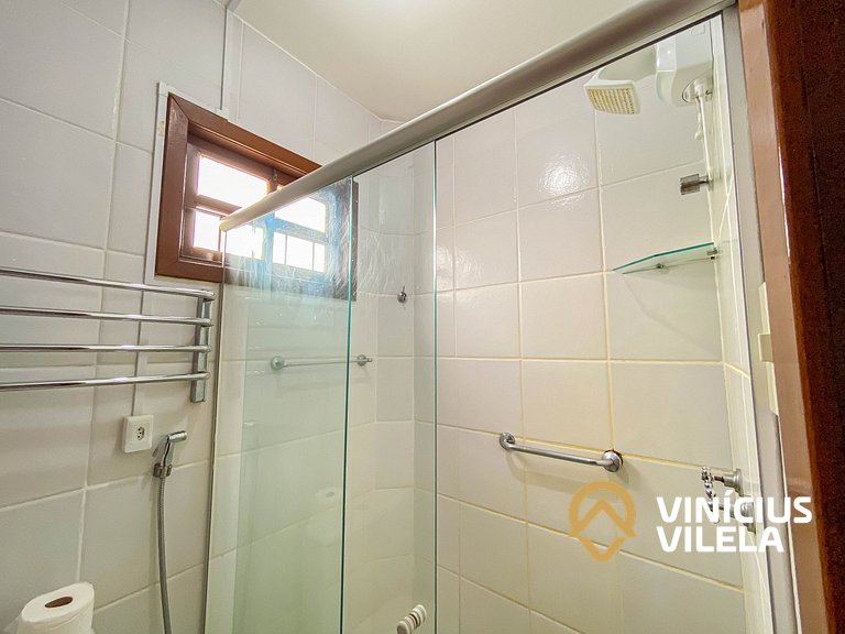 Casa 2 suítes condomínio frente praia C.Vermelha