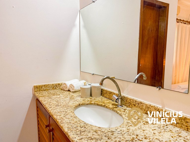 Casa 2 suítes condomínio frente praia C.Vermelha