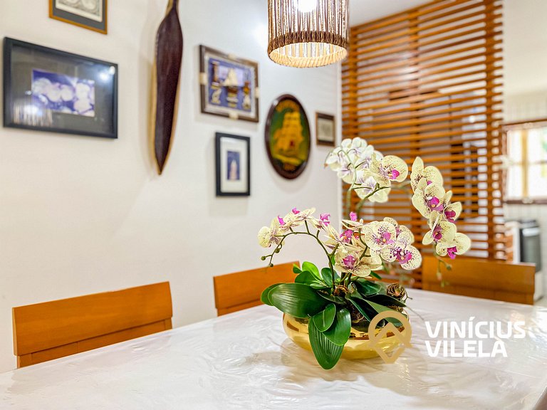 Casa 2 suítes condomínio frente praia C.Vermelha