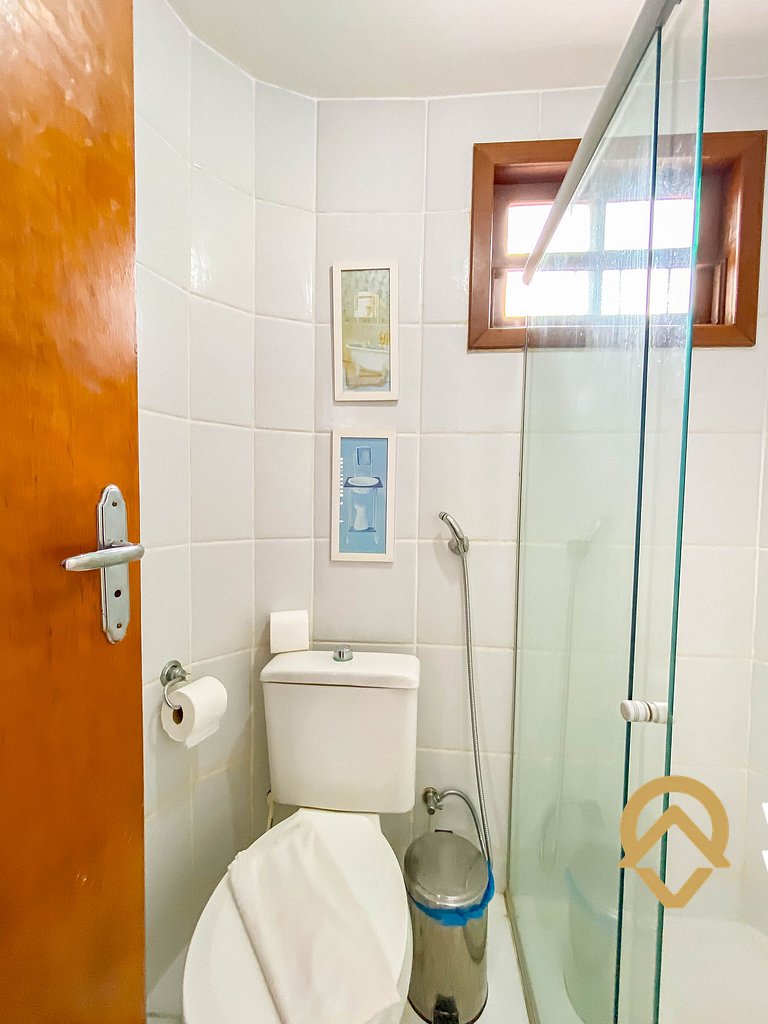 Casa 2 suítes condomínio frente praia C.Vermelha