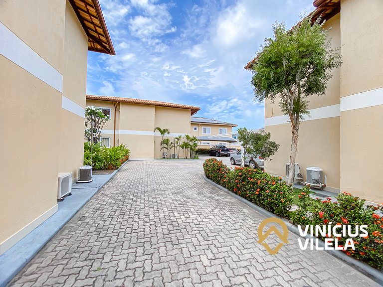 Apto no pavimento superior com 2 quartos (ambos com ar condi