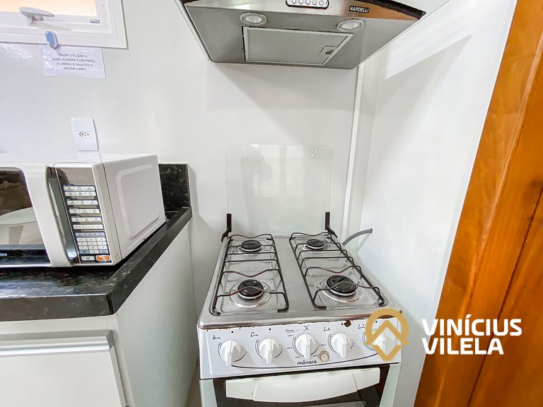 Apto no pavimento superior com 2 quartos (ambos com ar condi