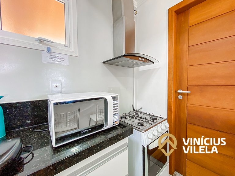 Apto no pavimento superior com 2 quartos (ambos com ar condi